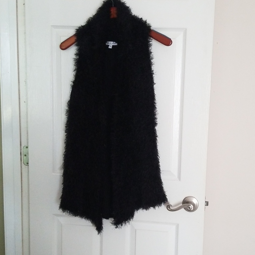 Carole Rose Black Sweater Vest, Size Small